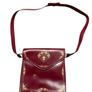 Elegant Burgundy Crossbody Bag
